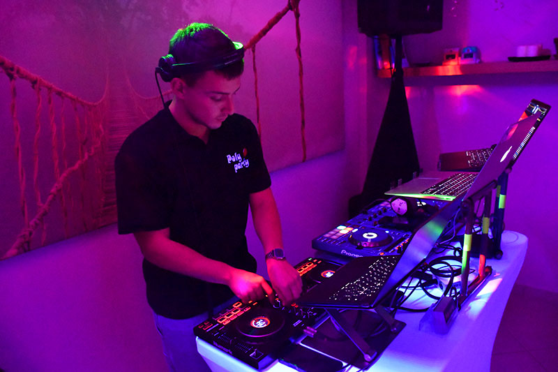 DJ Vassilis